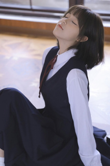 女士使用伸缩棒视频